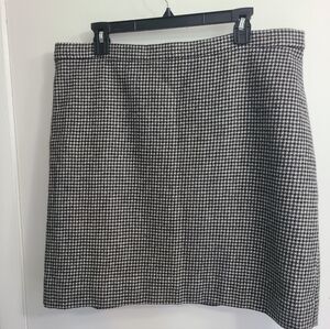 J Crew Women Trendy, Black Checked, Wool, Knee Length, A-line Skirt Size 16